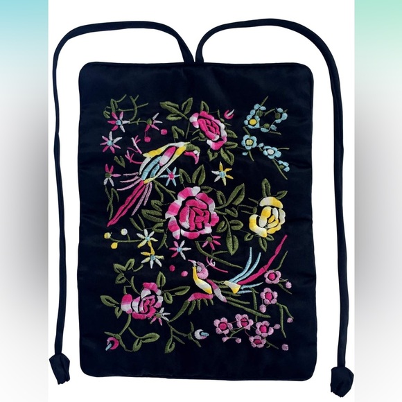 NWOT Gold Fortune Travel Jewelry Silk Embroidery Organizer w/ Tie Close in Black - Picture 3 of 7